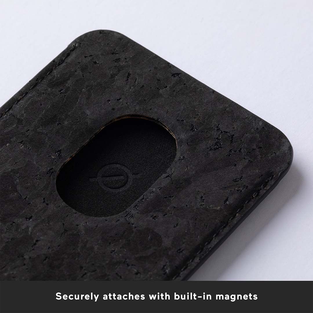 keep MagSafe card wallet Atom Studios#color_carbon-black